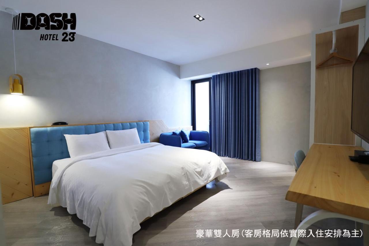 Dash 23 Hotel Tainan Exterior photo